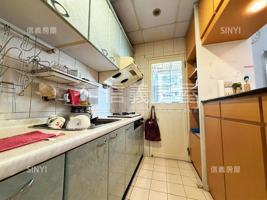 世貿１０１樹海景觀美屋房屋室內格局與周邊環境