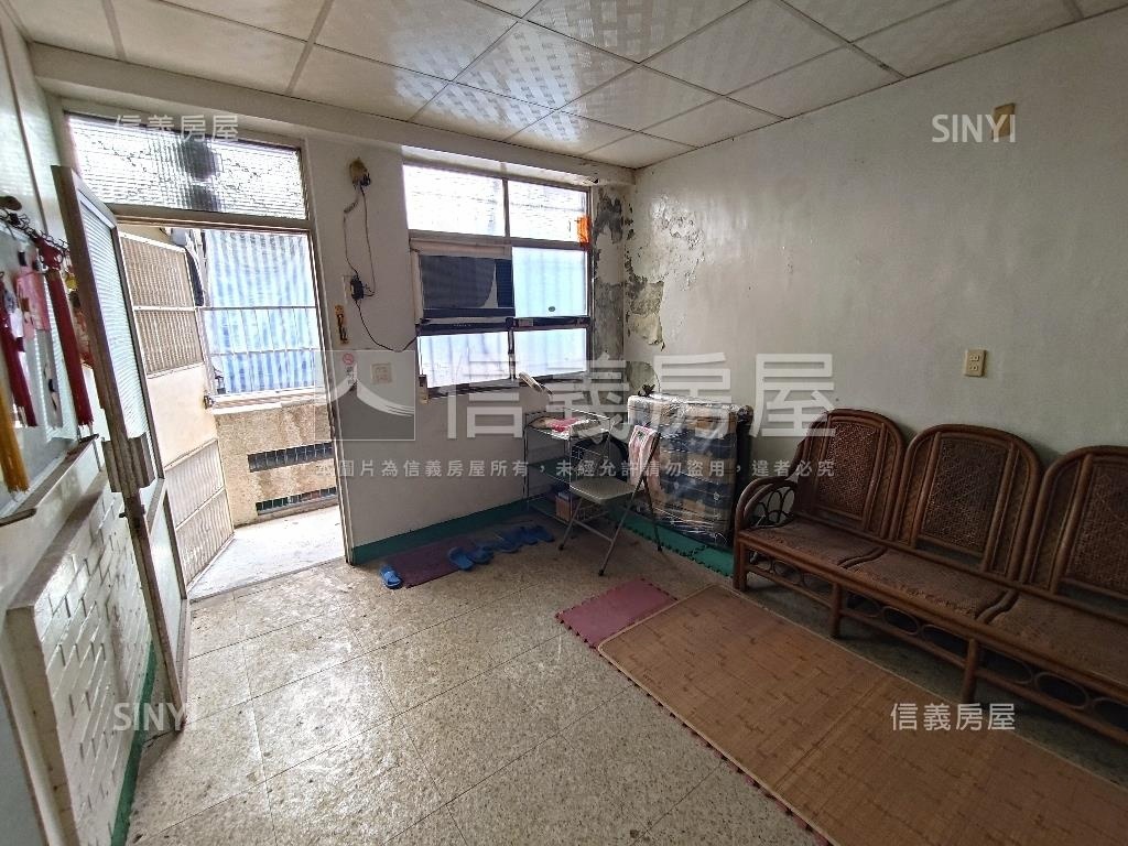 五甲商圈小資首選三房房屋室內格局與周邊環境