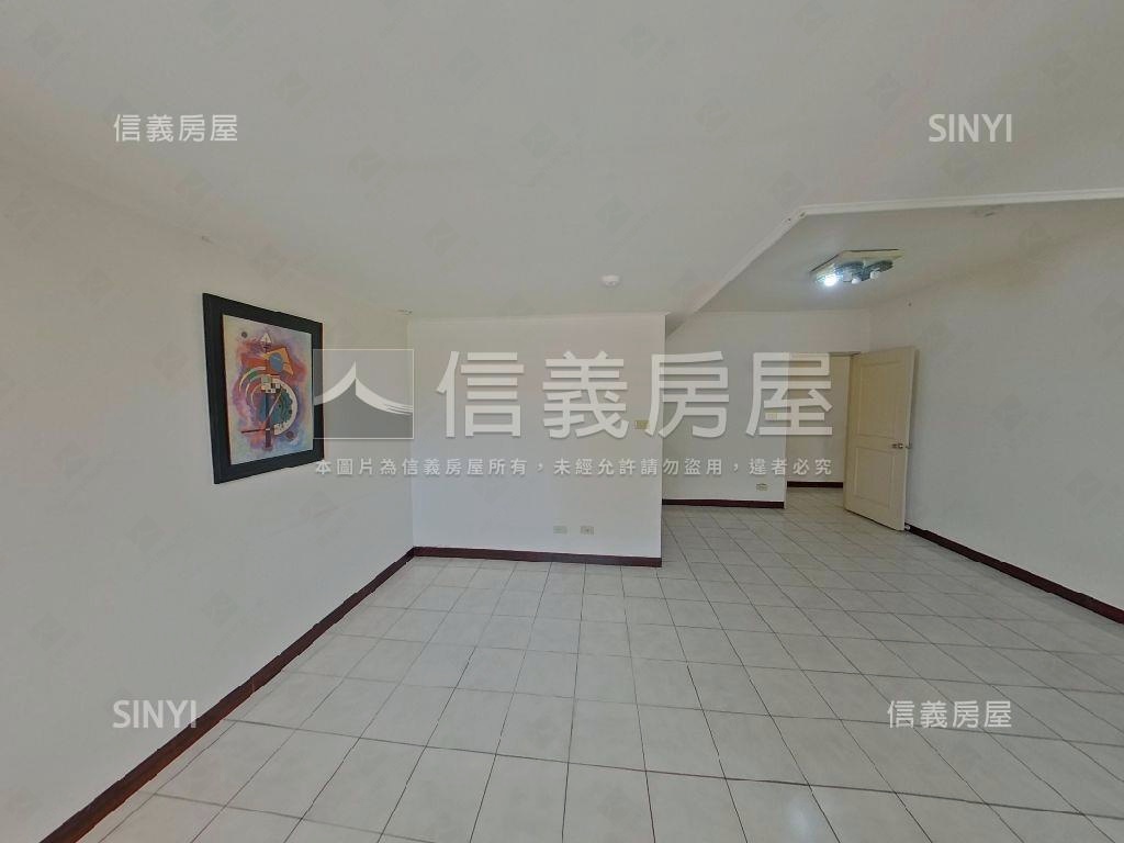 溫暖人間３房附車位房屋室內格局與周邊環境