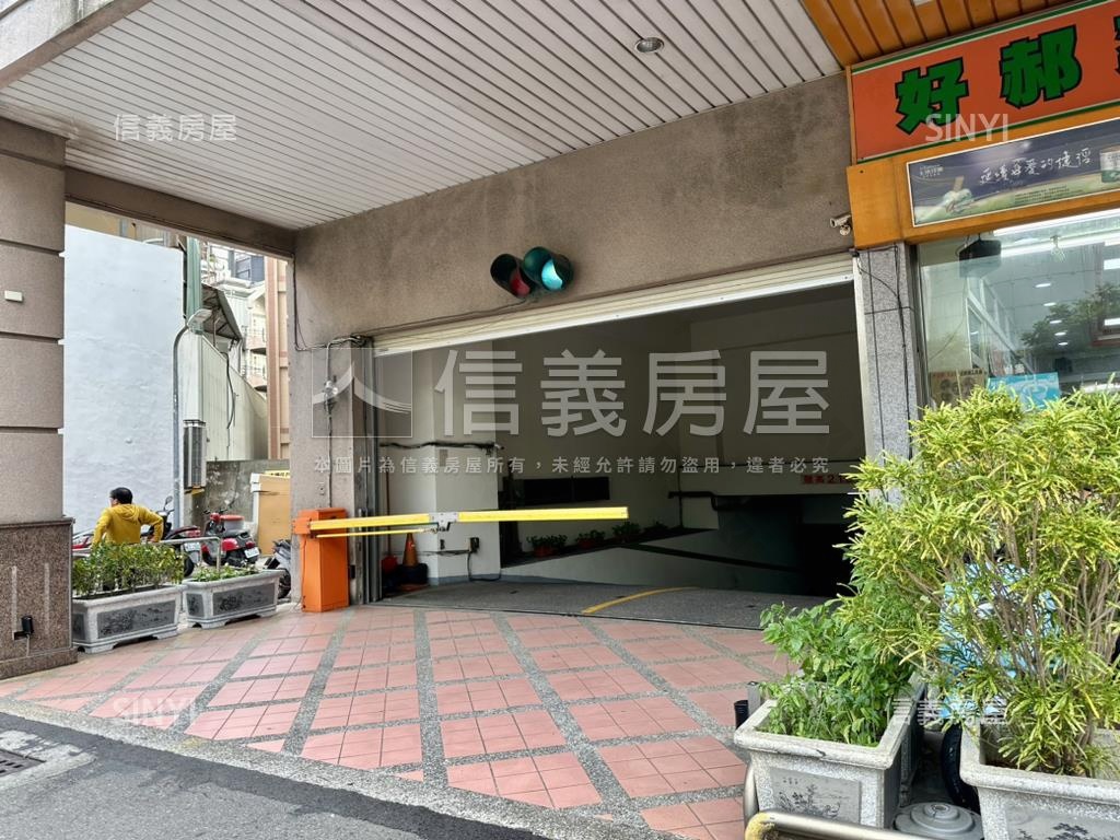 文山特區高樓採光三房車位房屋室內格局與周邊環境