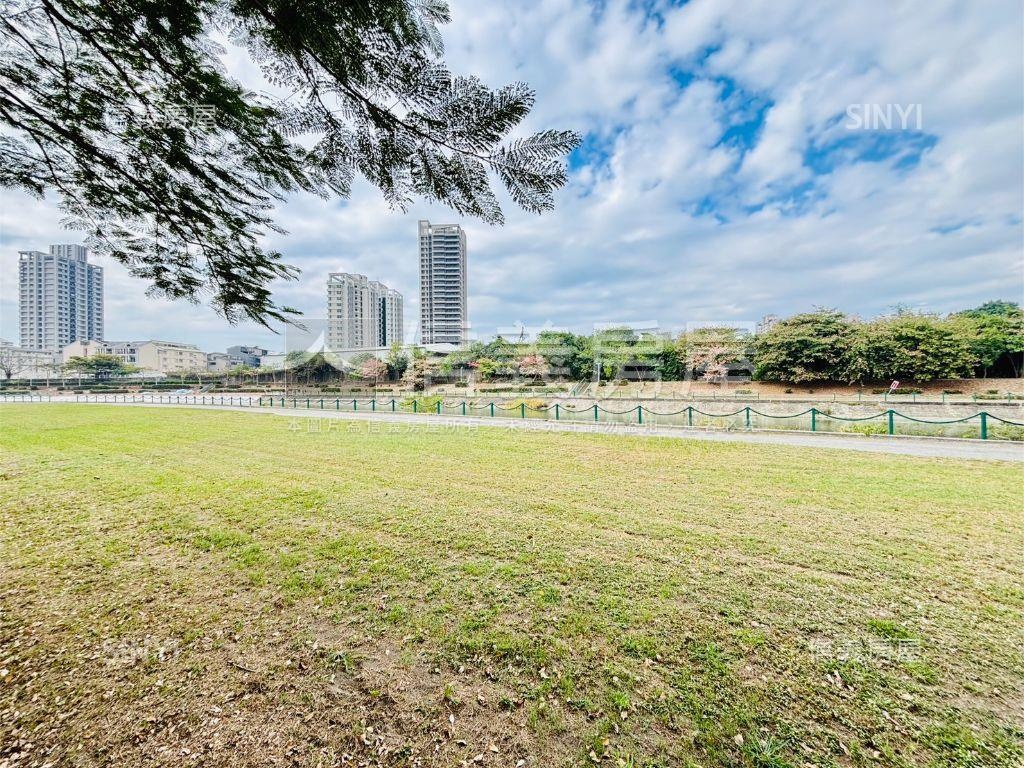 河畔景觀兩房＋開放空間房屋室內格局與周邊環境