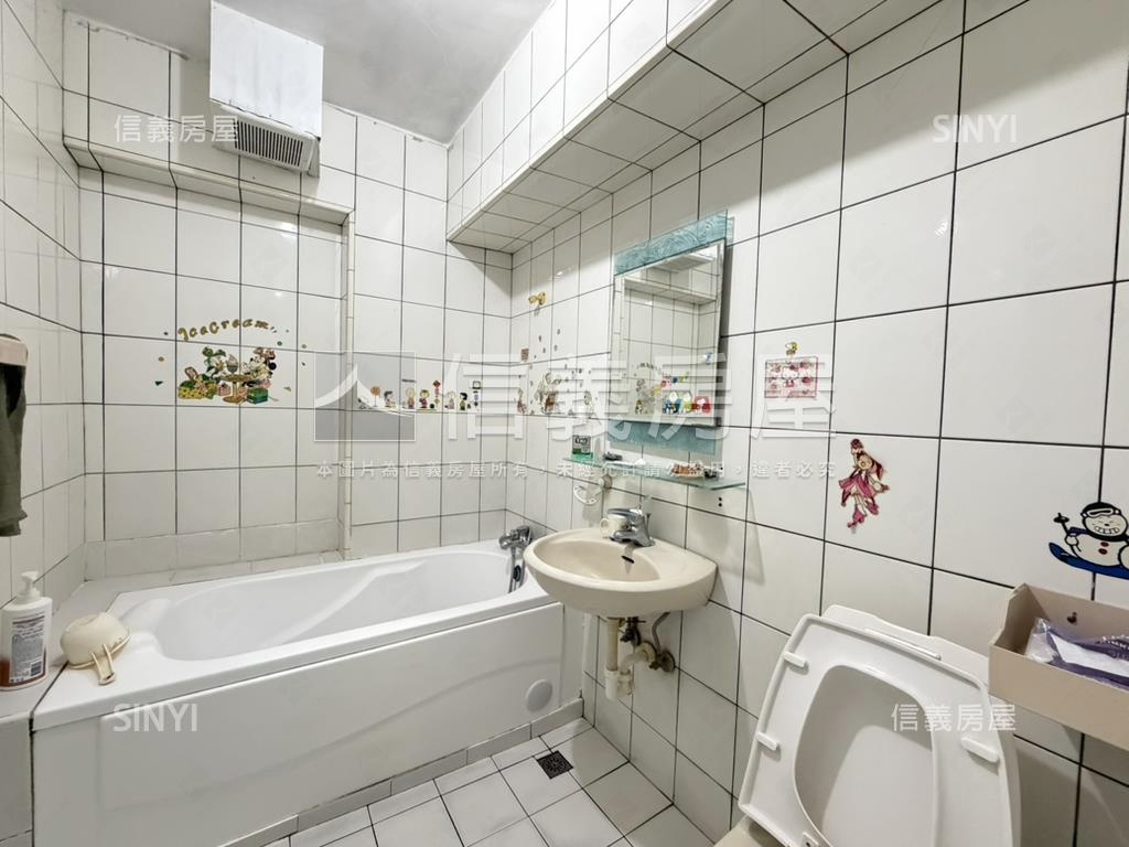 文藻鼎中路旁三房房屋室內格局與周邊環境