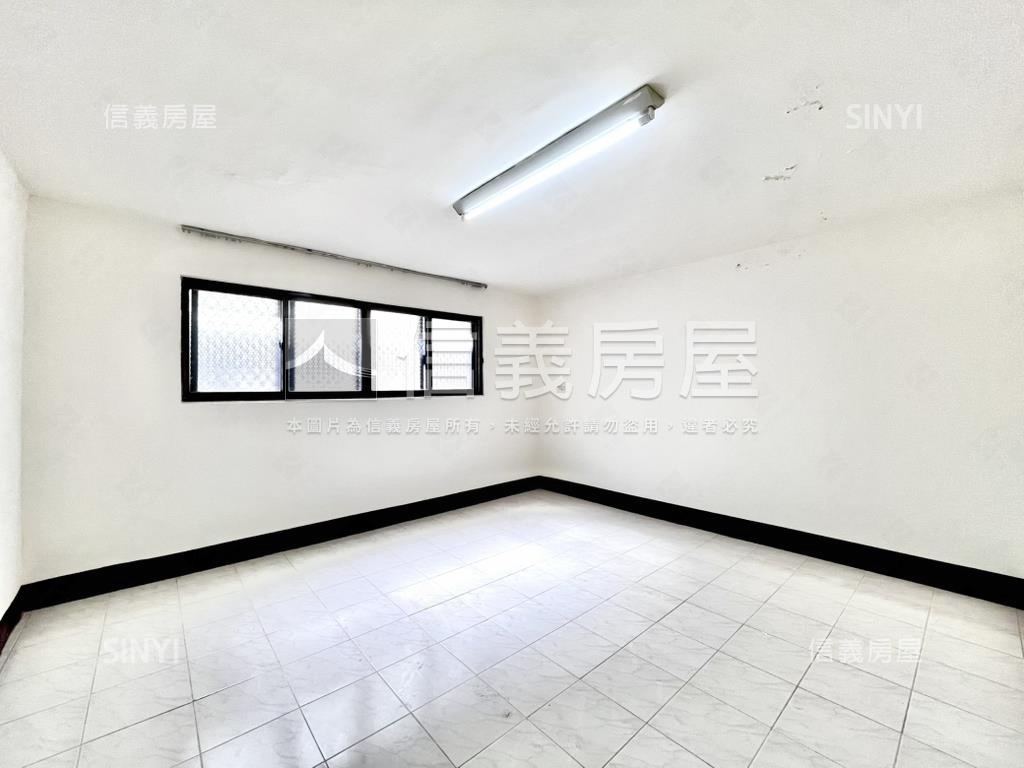 近南科新市豐華小資透天房屋室內格局與周邊環境