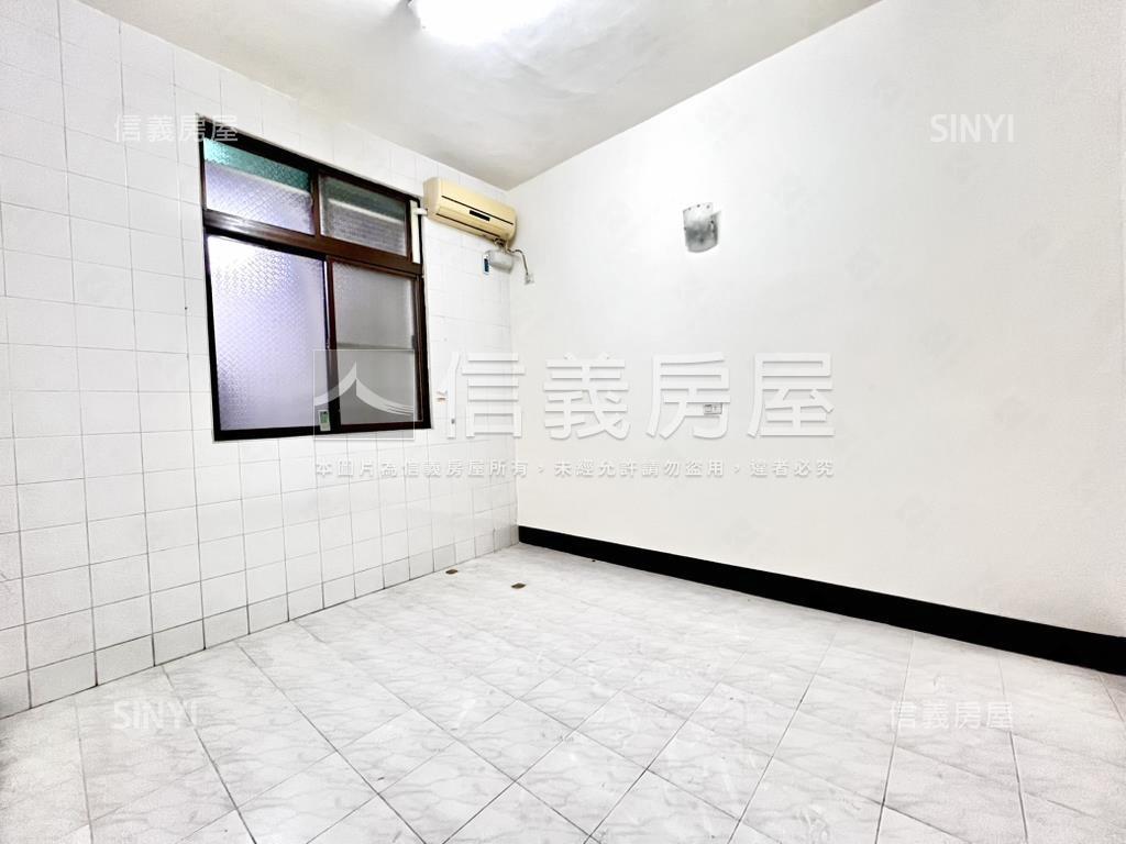近南科新市豐華小資透天房屋室內格局與周邊環境