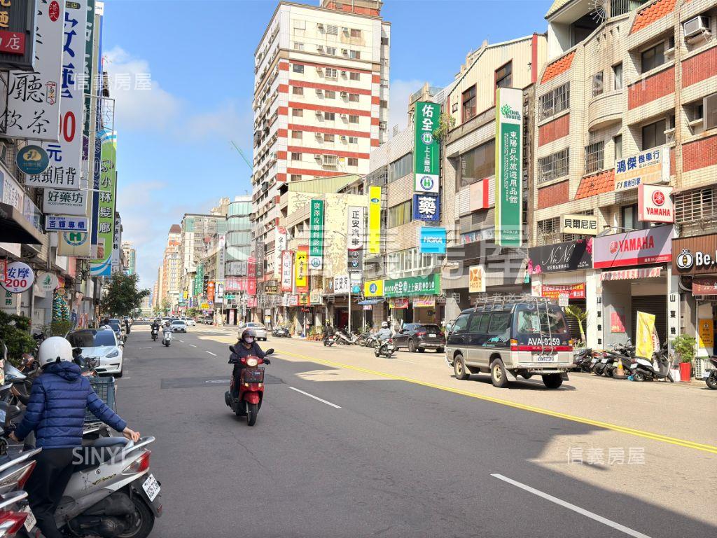向上路透店磅礴登場房屋室內格局與周邊環境
