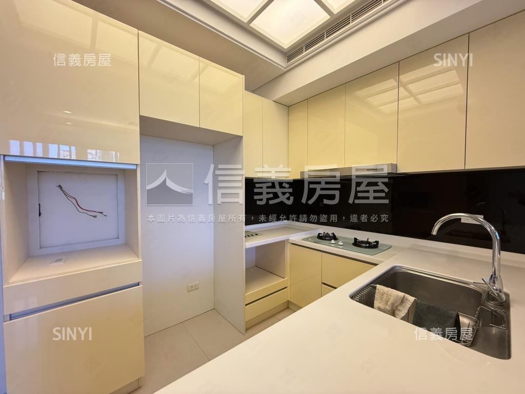 東門站旁中正國中崗石三房房屋室內格局與周邊環境