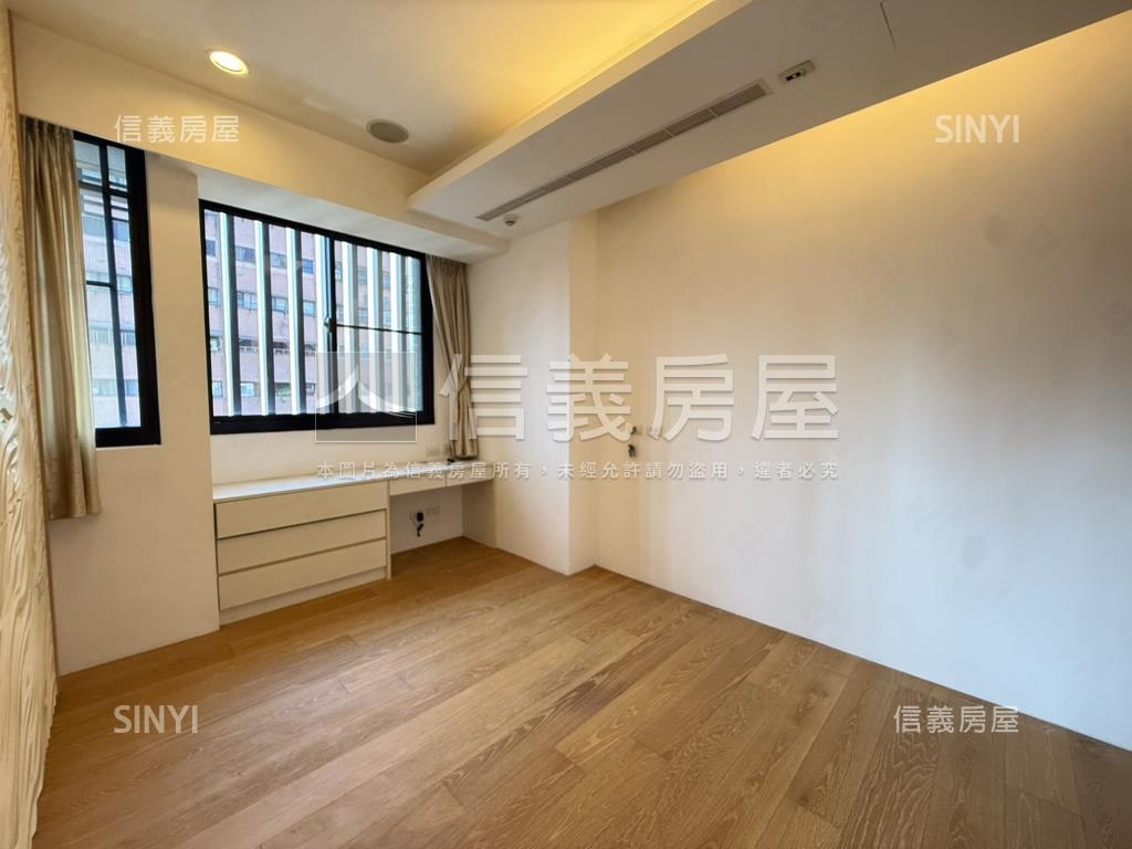 東門站旁中正國中崗石三房房屋室內格局與周邊環境