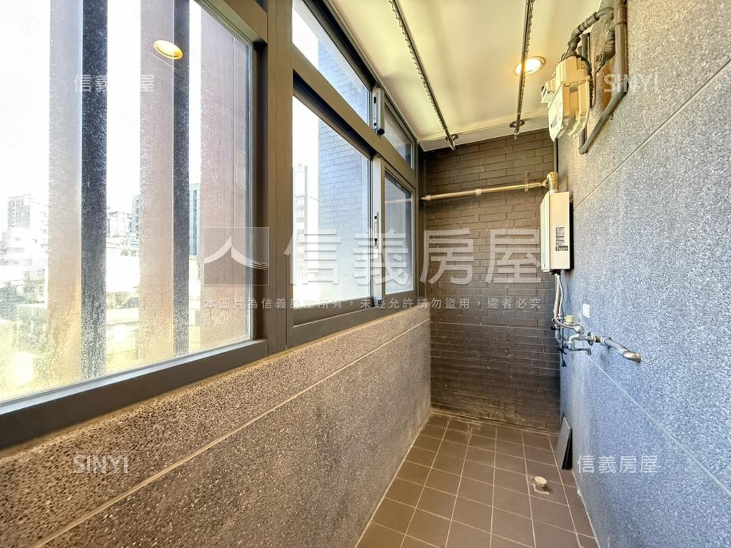 東門站旁中正國中崗石三房房屋室內格局與周邊環境