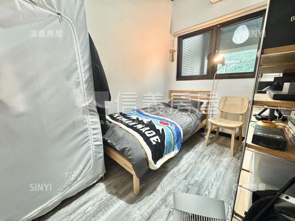 新店捷運露臺河景高樓房屋室內格局與周邊環境
