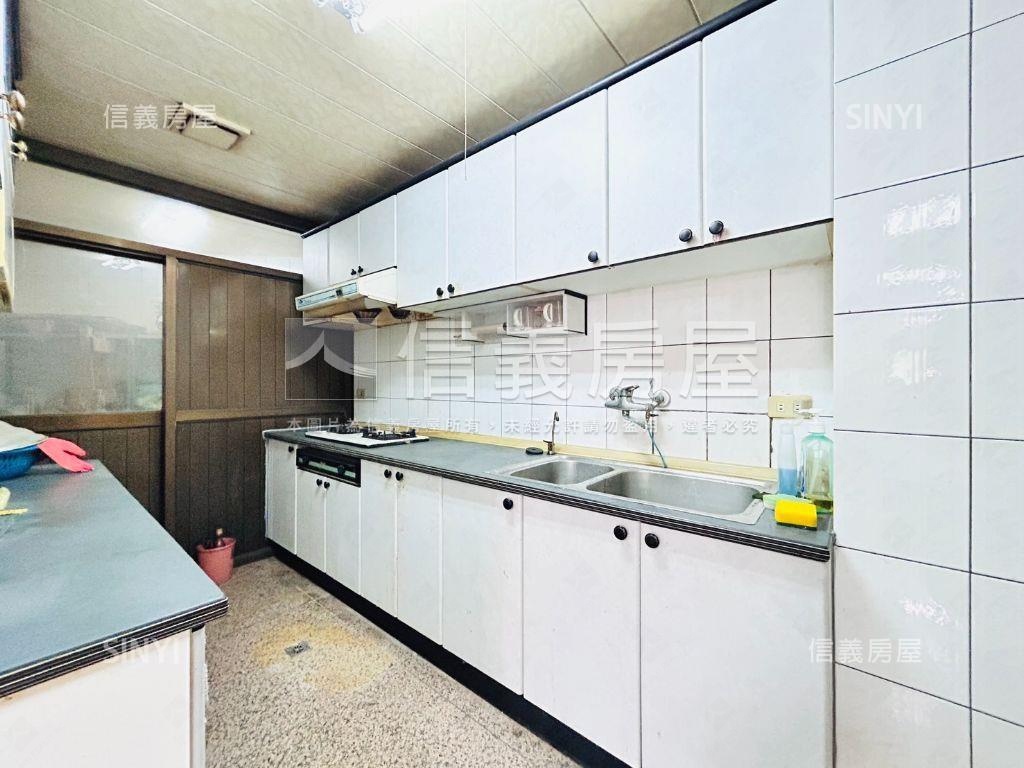 藝文。大坪數採光美屋房屋室內格局與周邊環境