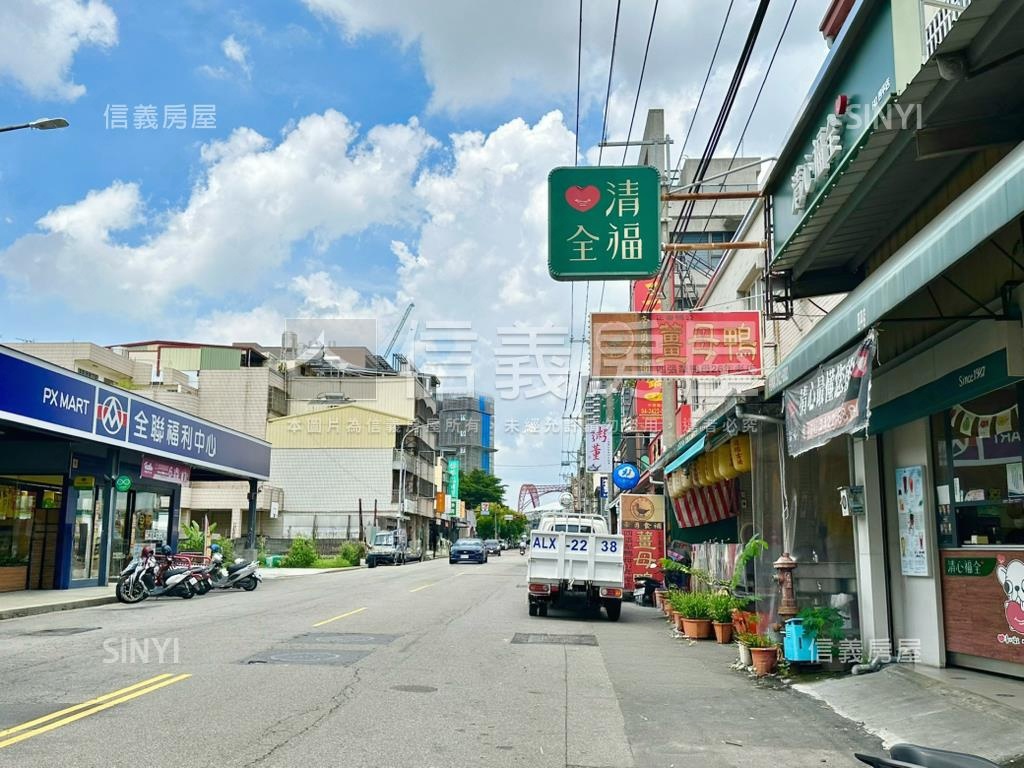 漢神洲際大面寬商一店面房屋室內格局與周邊環境