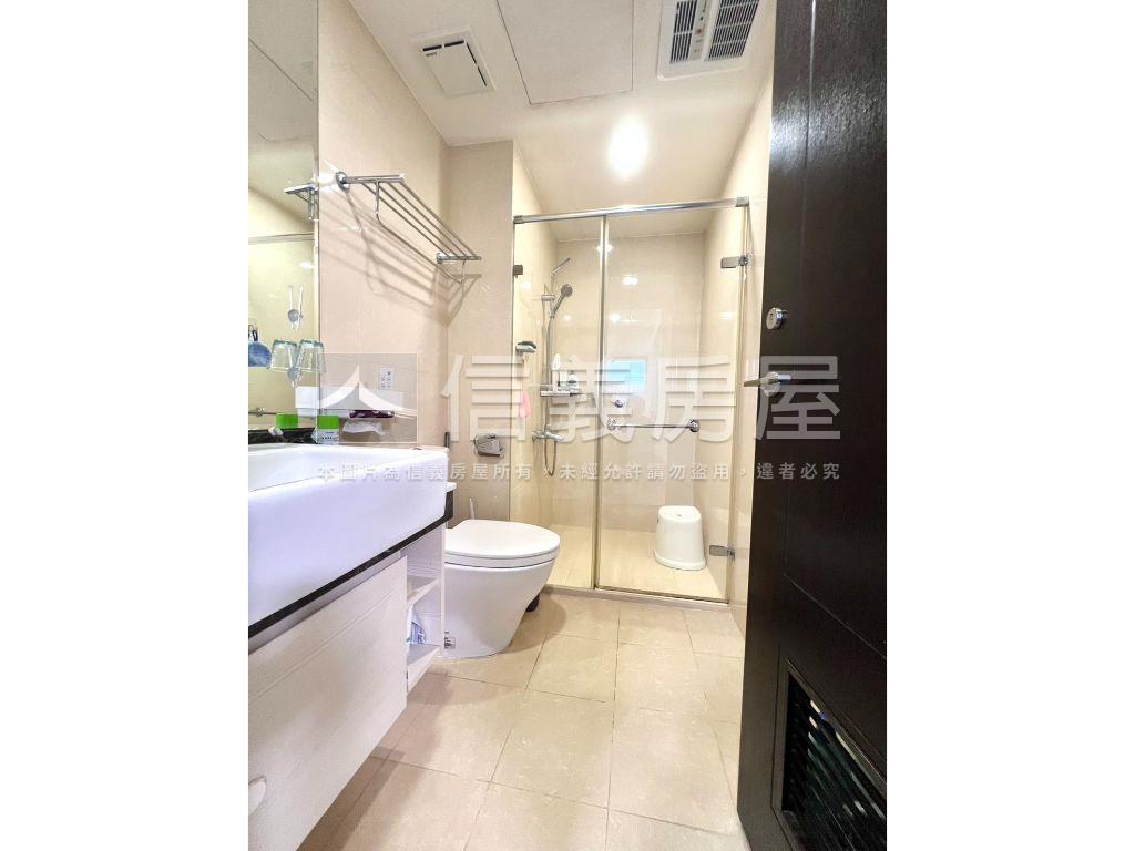 捷運～雍河院絕美３房車位房屋室內格局與周邊環境