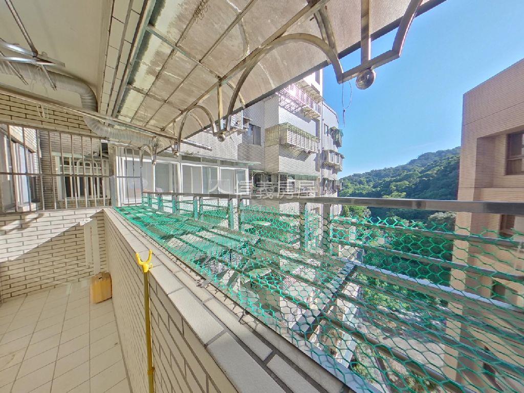 三峽北大低電梯高樓兩房房屋室內格局與周邊環境