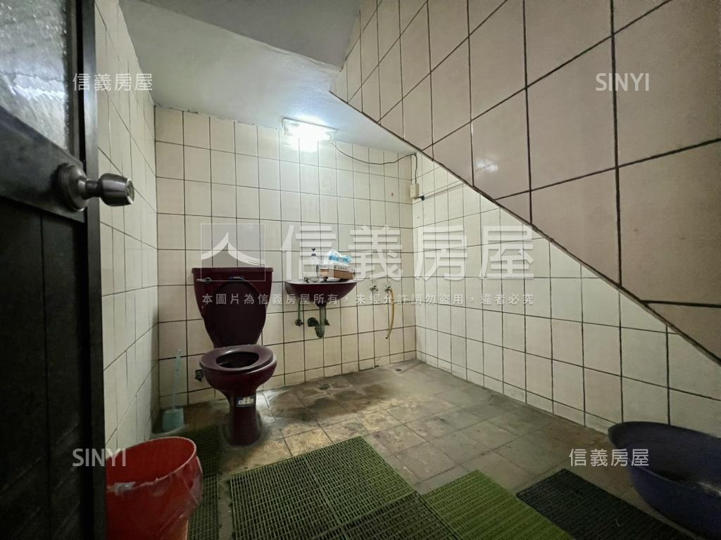 大地坪低總價前後臨路透天房屋室內格局與周邊環境