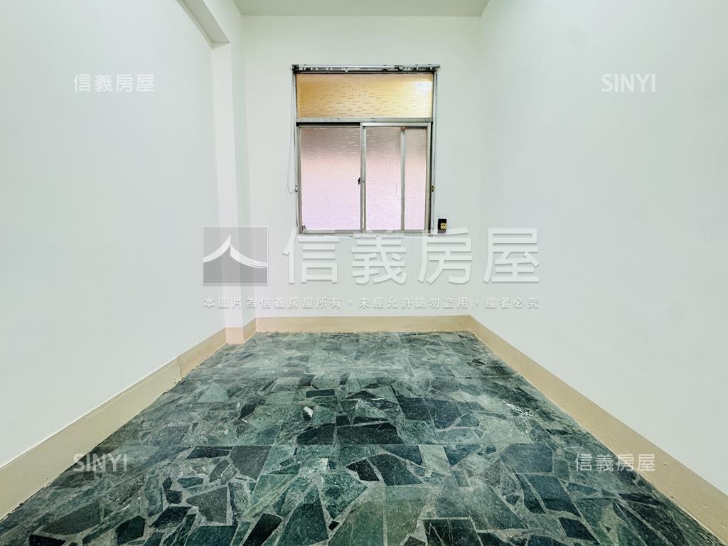 市政府．成家亮麗清新三房房屋室內格局與周邊環境