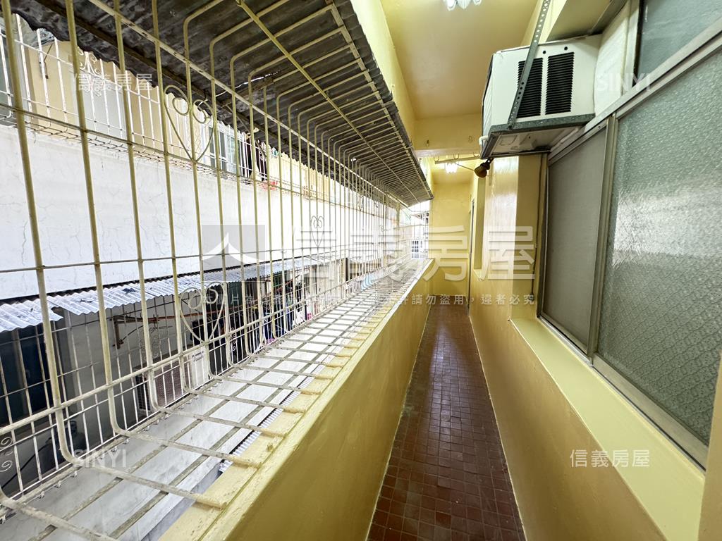 市政府．成家亮麗清新三房房屋室內格局與周邊環境
