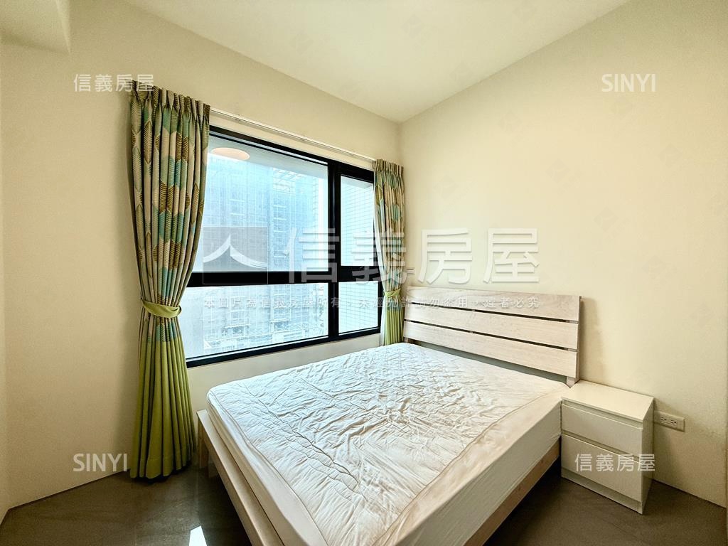 神獸椰林ＭＩＤＯ大三房房屋室內格局與周邊環境