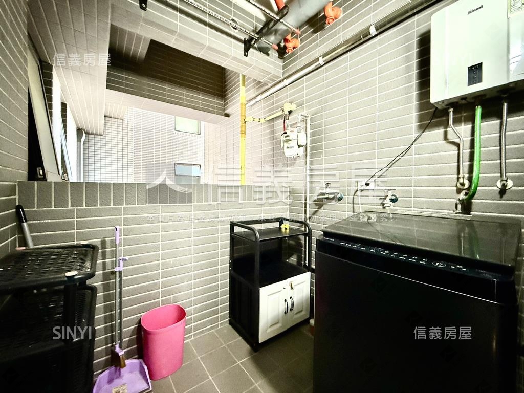 神獸椰林ＭＩＤＯ大三房房屋室內格局與周邊環境