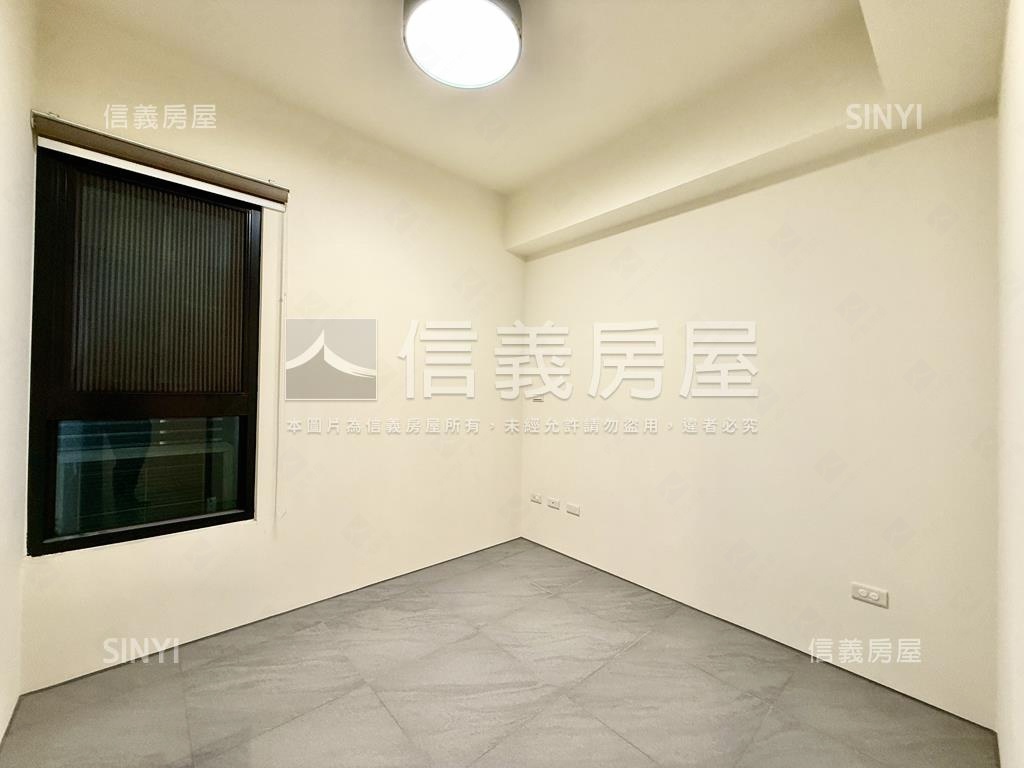 神獸椰林ＭＩＤＯ大三房房屋室內格局與周邊環境