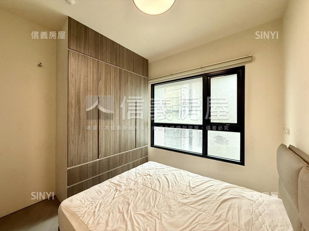 神獸椰林ＭＩＤＯ大三房房屋室內格局與周邊環境