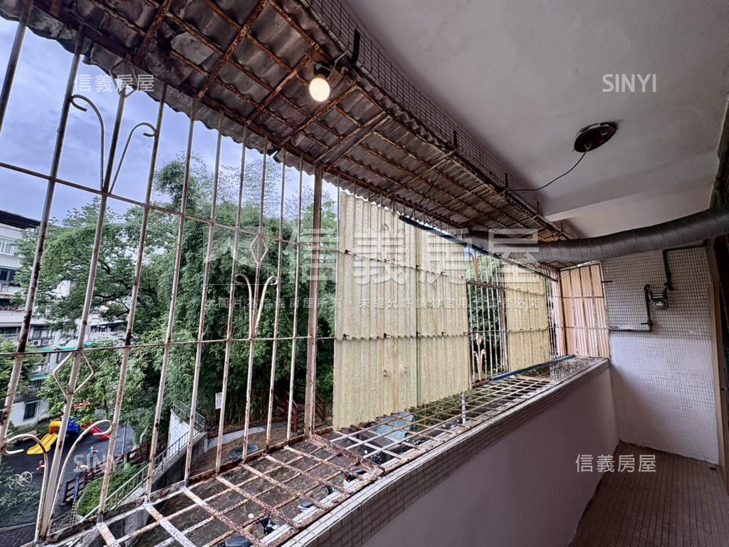 面公園邊間黃金３樓文昌居房屋室內格局與周邊環境