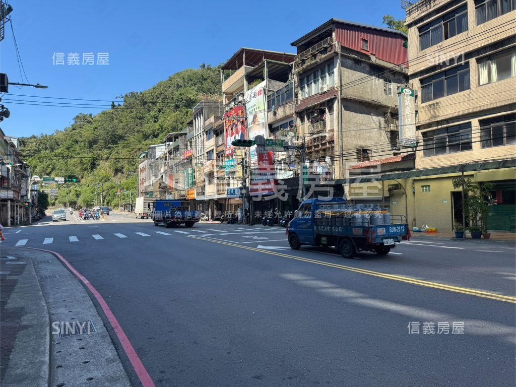 旺旺透天店面房屋室內格局與周邊環境