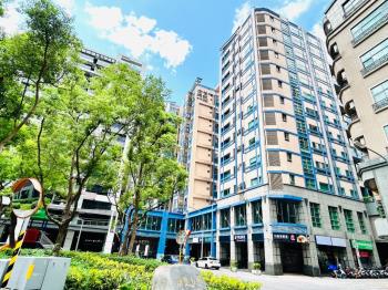 有公園有挑高魔術彈性空間