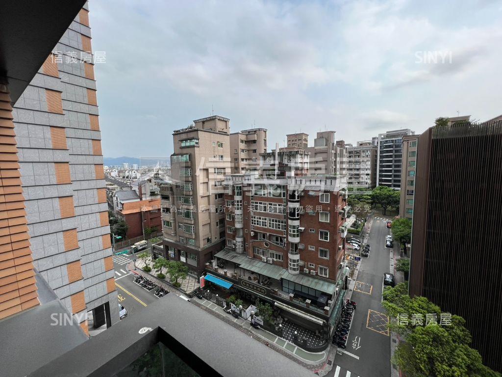 高樓．明亮文心日日房屋室內格局與周邊環境
