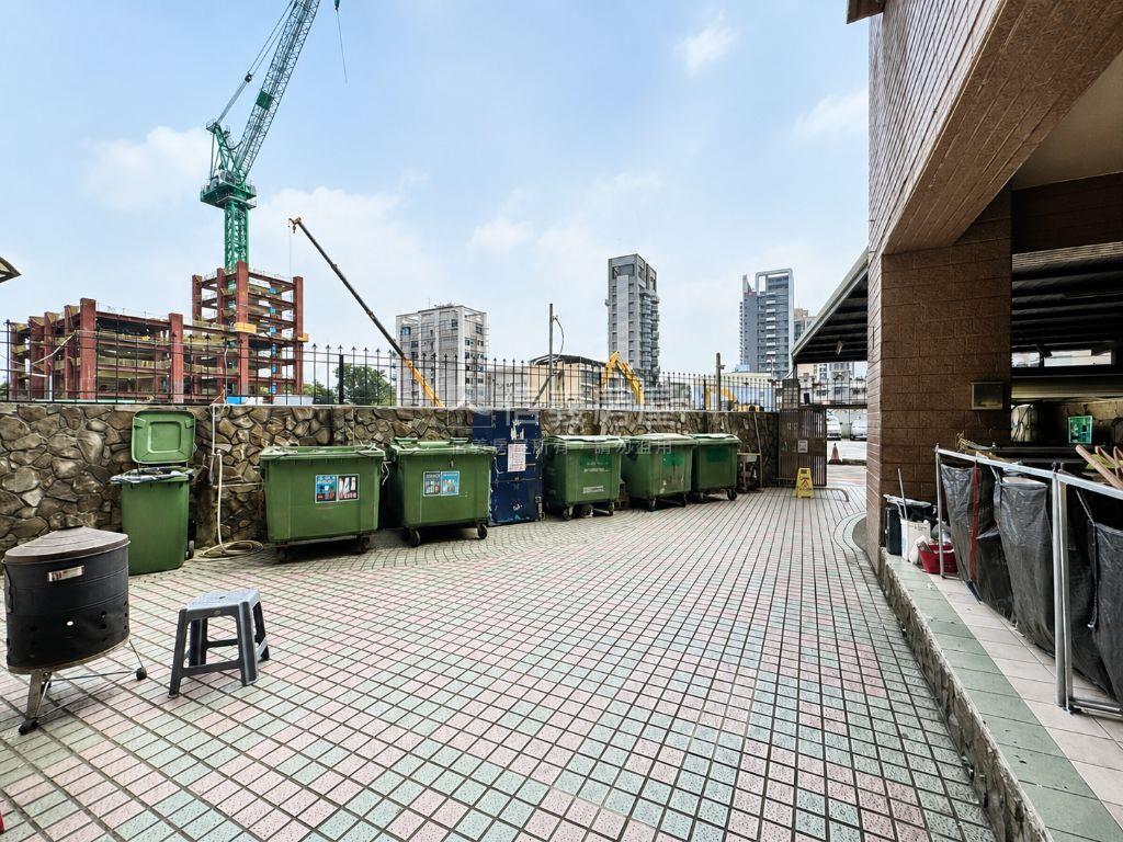 稀有校園首排景觀三房平車房屋室內格局與周邊環境