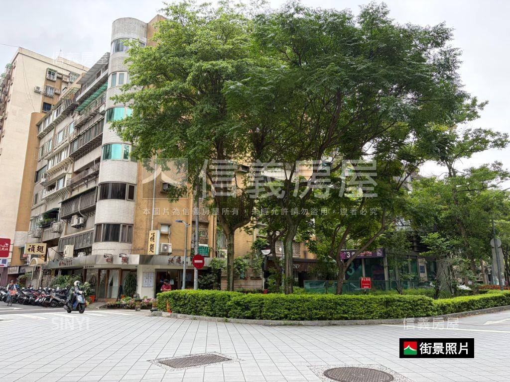 鑄慕兩房兩衛附車位房屋室內格局與周邊環境