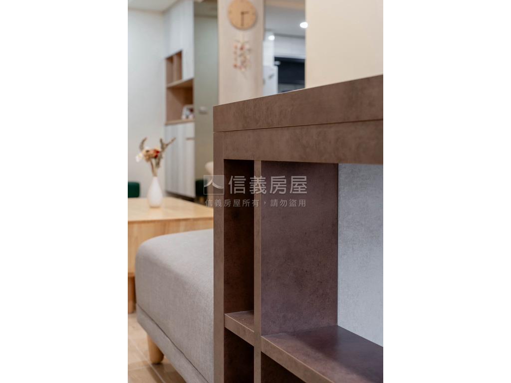 震後典雅裝潢兩房車位房屋室內格局與周邊環境