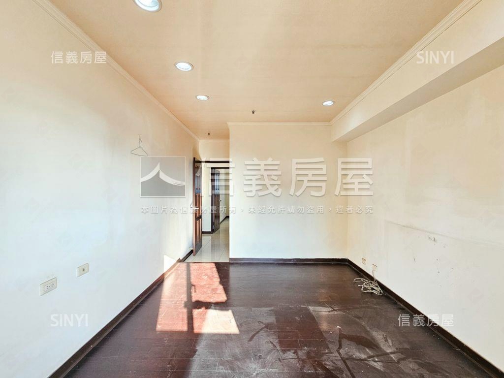 城市之光｜高樓採光三房房屋室內格局與周邊環境