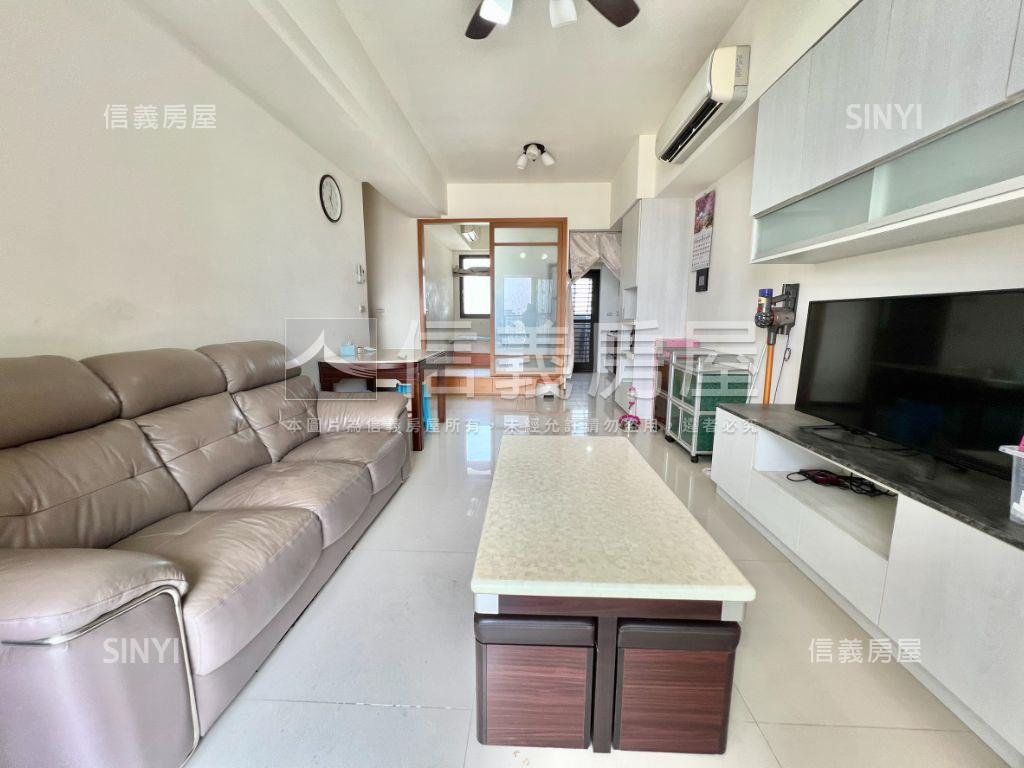 佑睿首薈三房平面車位房屋室內格局與周邊環境