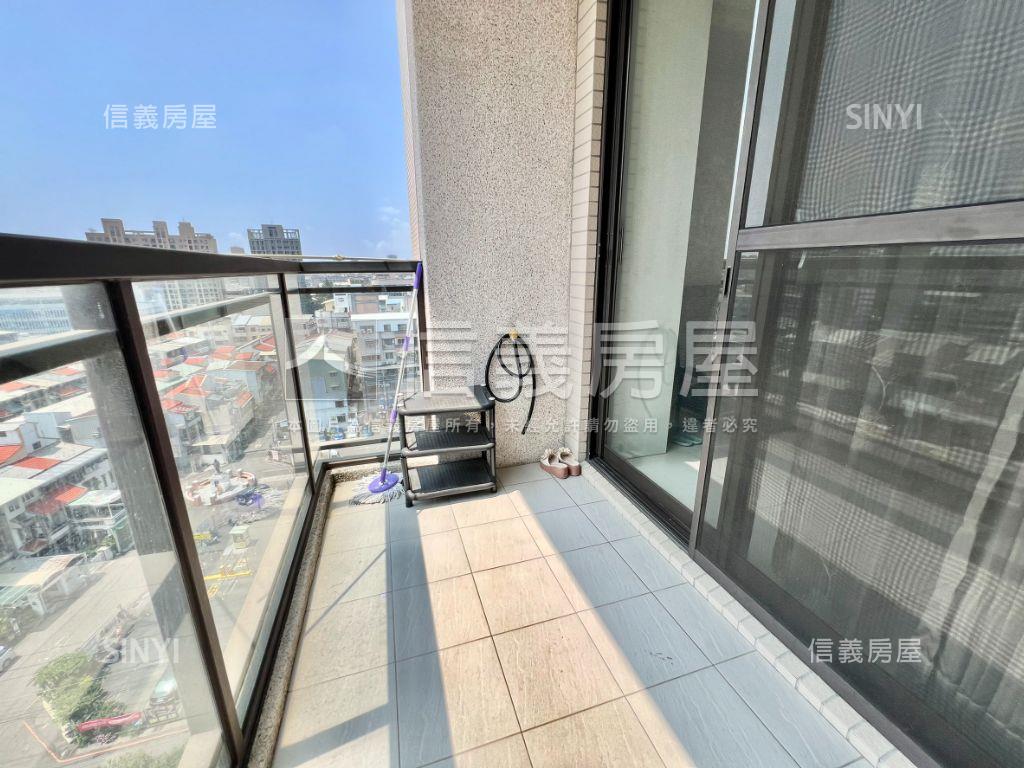 佑睿首薈三房平面車位房屋室內格局與周邊環境