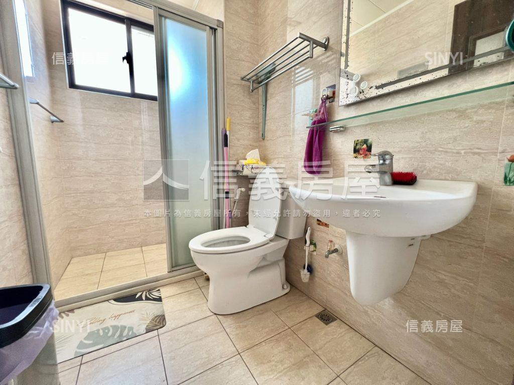 佑睿首薈三房平面車位房屋室內格局與周邊環境