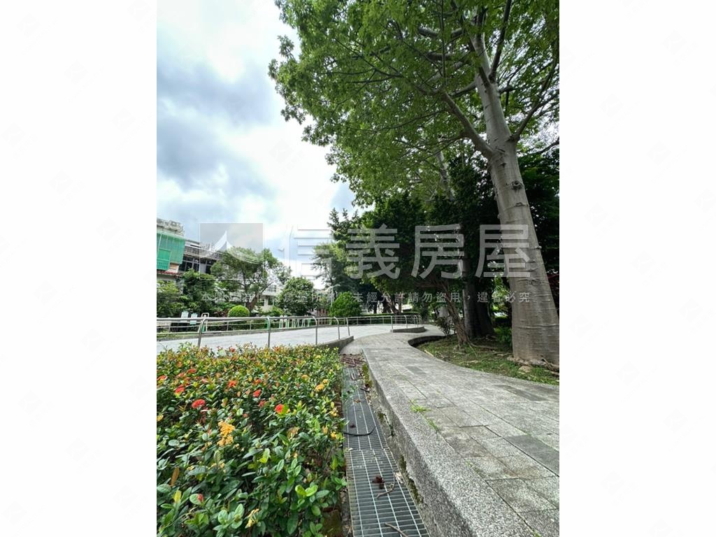 北士科基泰磺溪２房車房屋室內格局與周邊環境