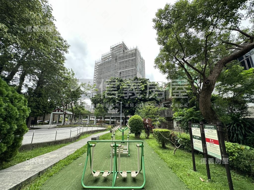 北士科基泰磺溪２房車房屋室內格局與周邊環境