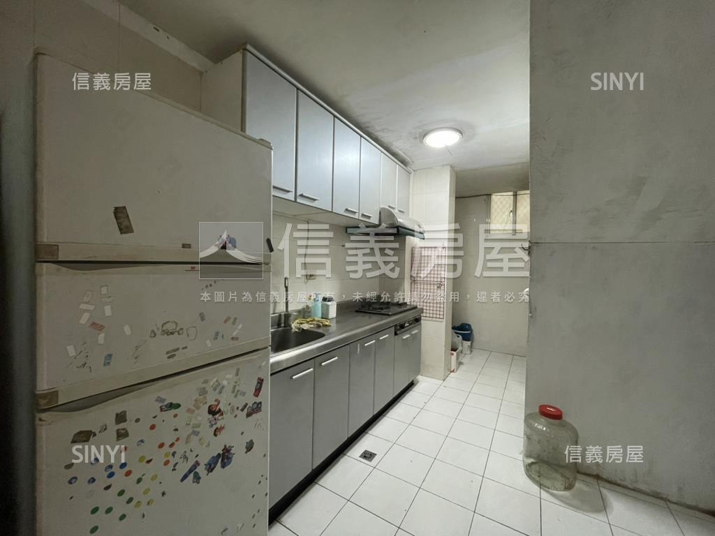 士林雙溪國小旁方正透天房屋室內格局與周邊環境