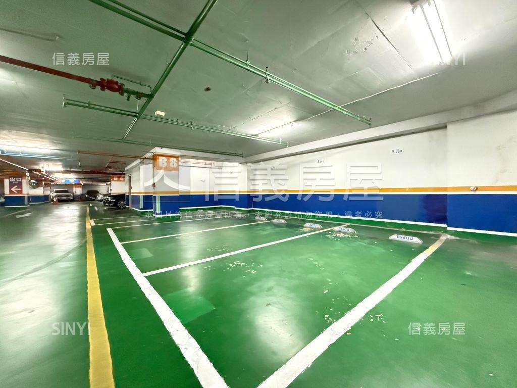 萬象之都車位２房屋室內格局與周邊環境