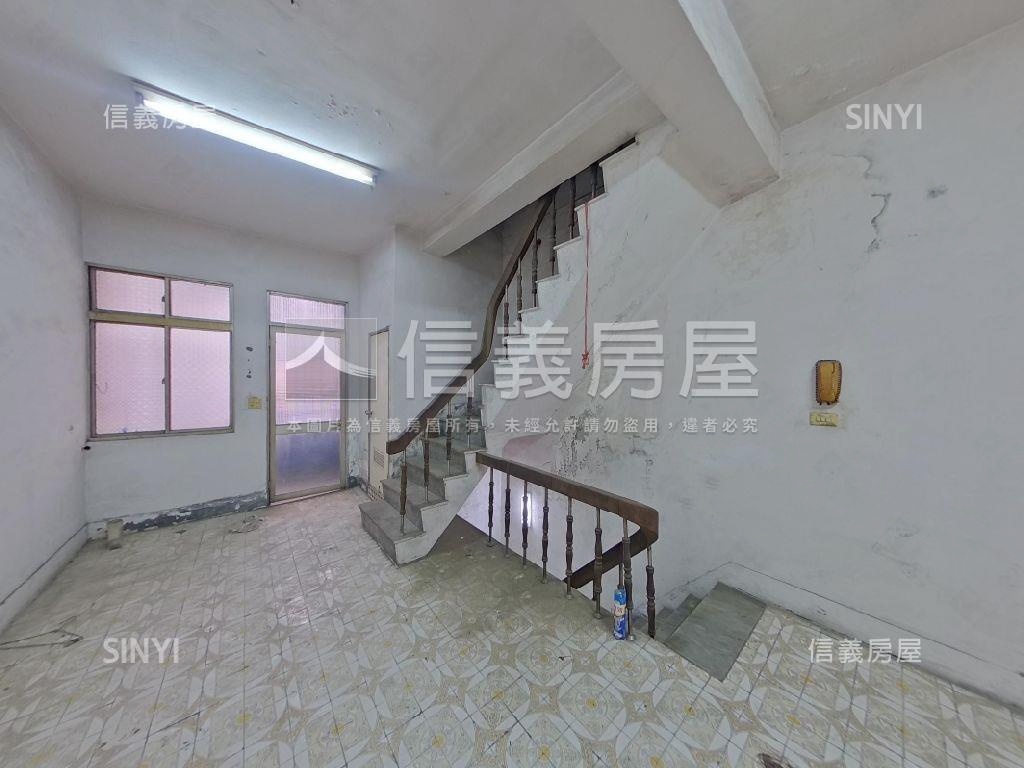 大推！好便利正路金透店房屋室內格局與周邊環境
