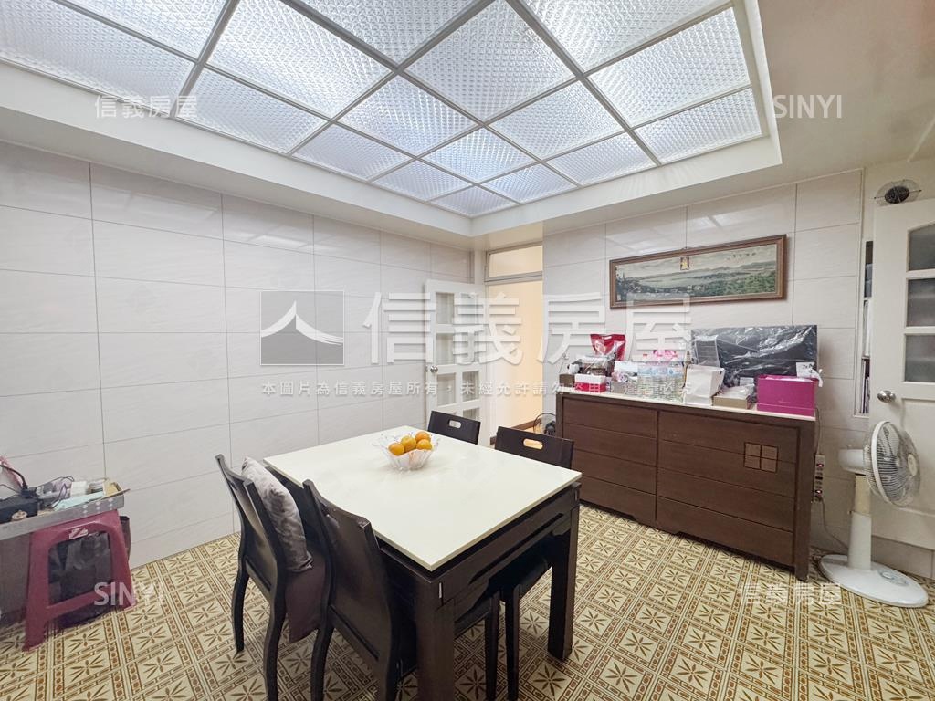 人壽新春雅寓二樓房屋室內格局與周邊環境