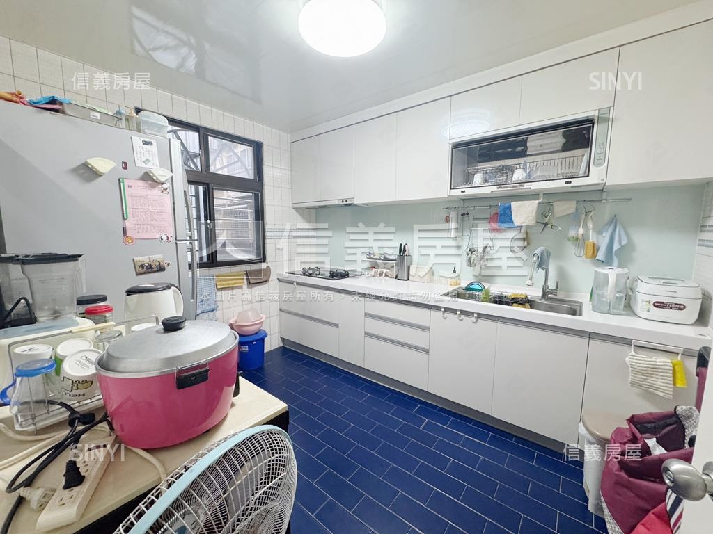 人壽新春雅寓二樓房屋室內格局與周邊環境