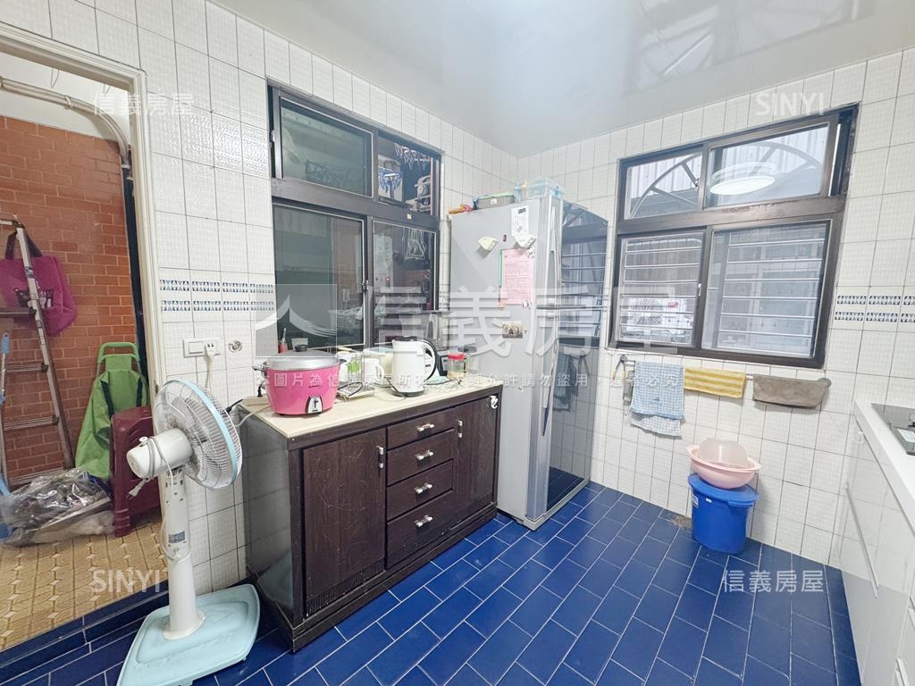 人壽新春雅寓二樓房屋室內格局與周邊環境