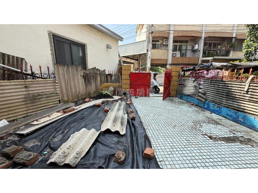 前側後院大地坪透天房屋室內格局與周邊環境