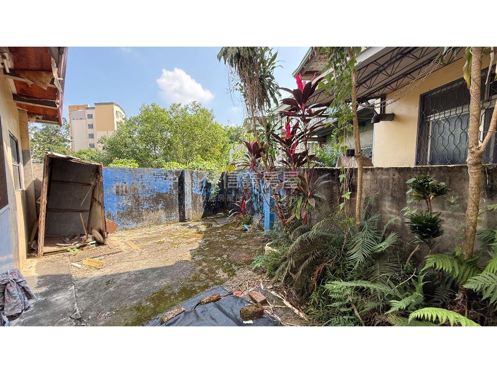 前側後院大地坪透天房屋室內格局與周邊環境