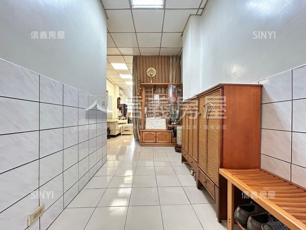 專任南區忠孝路自建透天房屋室內格局與周邊環境