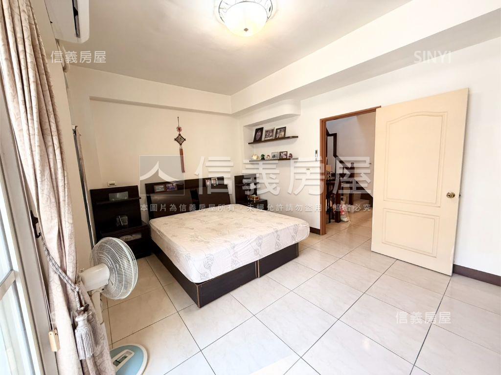 可看屋！大里四房四衛別墅房屋室內格局與周邊環境