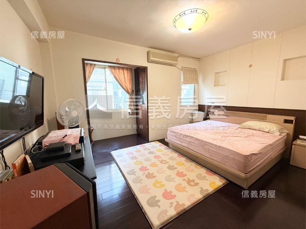 可看屋！大里四房四衛別墅房屋室內格局與周邊環境