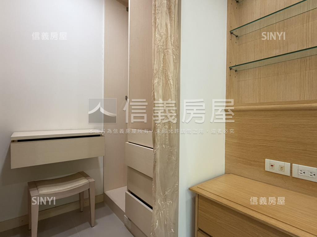 陽光綠意盎然別墅房屋室內格局與周邊環境