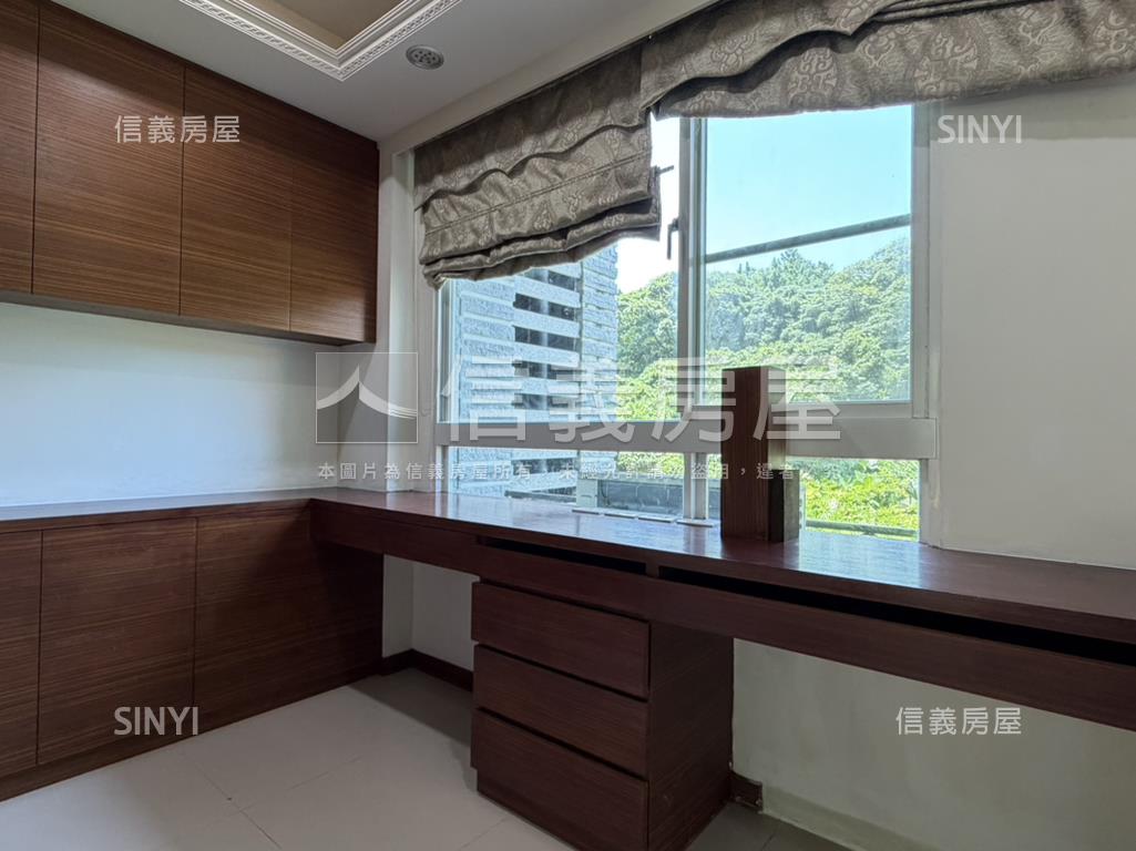 陽光綠意盎然別墅房屋室內格局與周邊環境